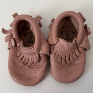 Freshly Picked Light Mauve Pink Leather Moccasins Size 2